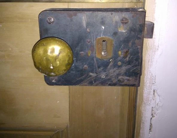 door lock